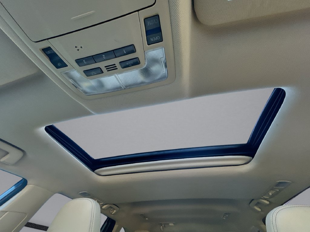 Used 2016 Toyota Highlander Limited FWD image 29