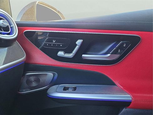 Used 2023 Mercedes-Benz GLC 300 4MATIC image 19