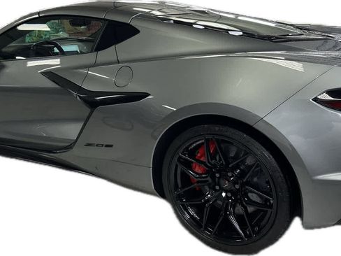 Used 2024 Chevrolet Corvette Z06 w/ Stealth Interior Trim Package RWD image 5