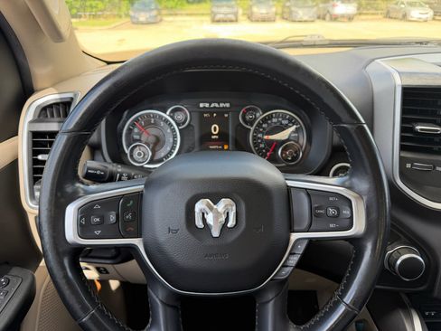 Used 2019 RAM 1500 Big Horn RWD image 14
