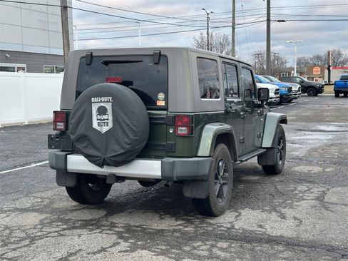 Used 2008 Jeep Wrangler Unlimited Sahara image 4