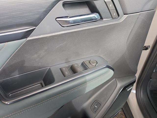 New 2026 GMC Acadia AT4 w/ Luxury Package AWD/4WD image 25