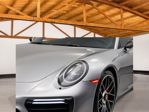 Used 2017 Porsche 911 4 Coupe AWD/4WD image 5