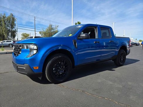 Used 2025 Ford Maverick XL w/ Equipment Group 102A AWD/4WD image 2