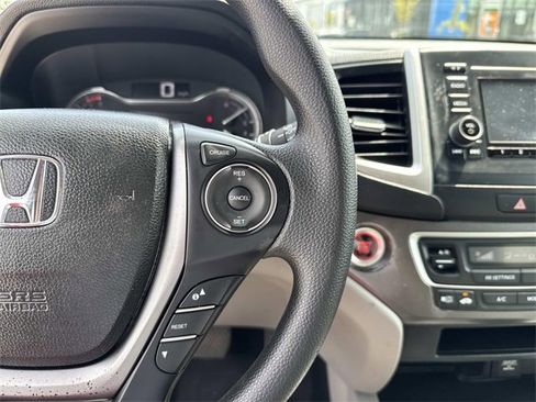 Used 2018 Honda Pilot LX image 23