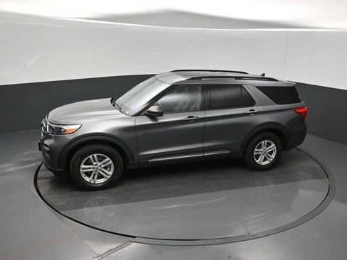 Used 2023 Ford Explorer XLT w/ Equipment Group 202A image 28