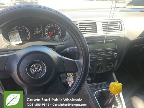 Used 2014 Volkswagen Jetta Sedan FWD image 9
