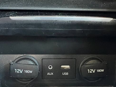 Used 2017 Hyundai Elantra Value Edition FWD image 33
