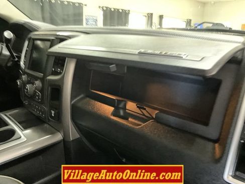 Used 2015 RAM 2500 Limited AWD/4WD image 46