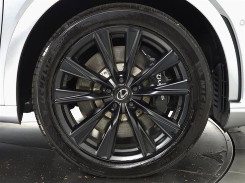 Certified 2024 Lexus RX 500h F Sport image 12