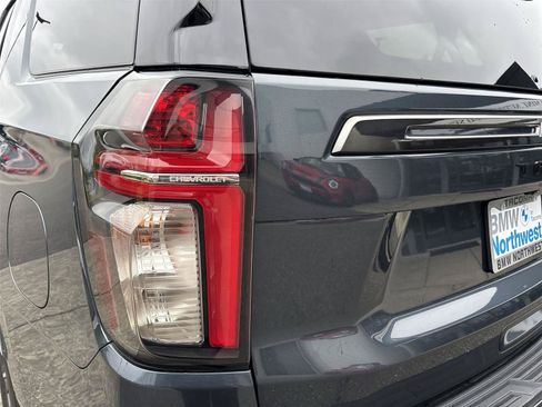 Used 2021 Chevrolet Tahoe Z71 w/ Z71 Off-Road Package AWD/4WD image 7