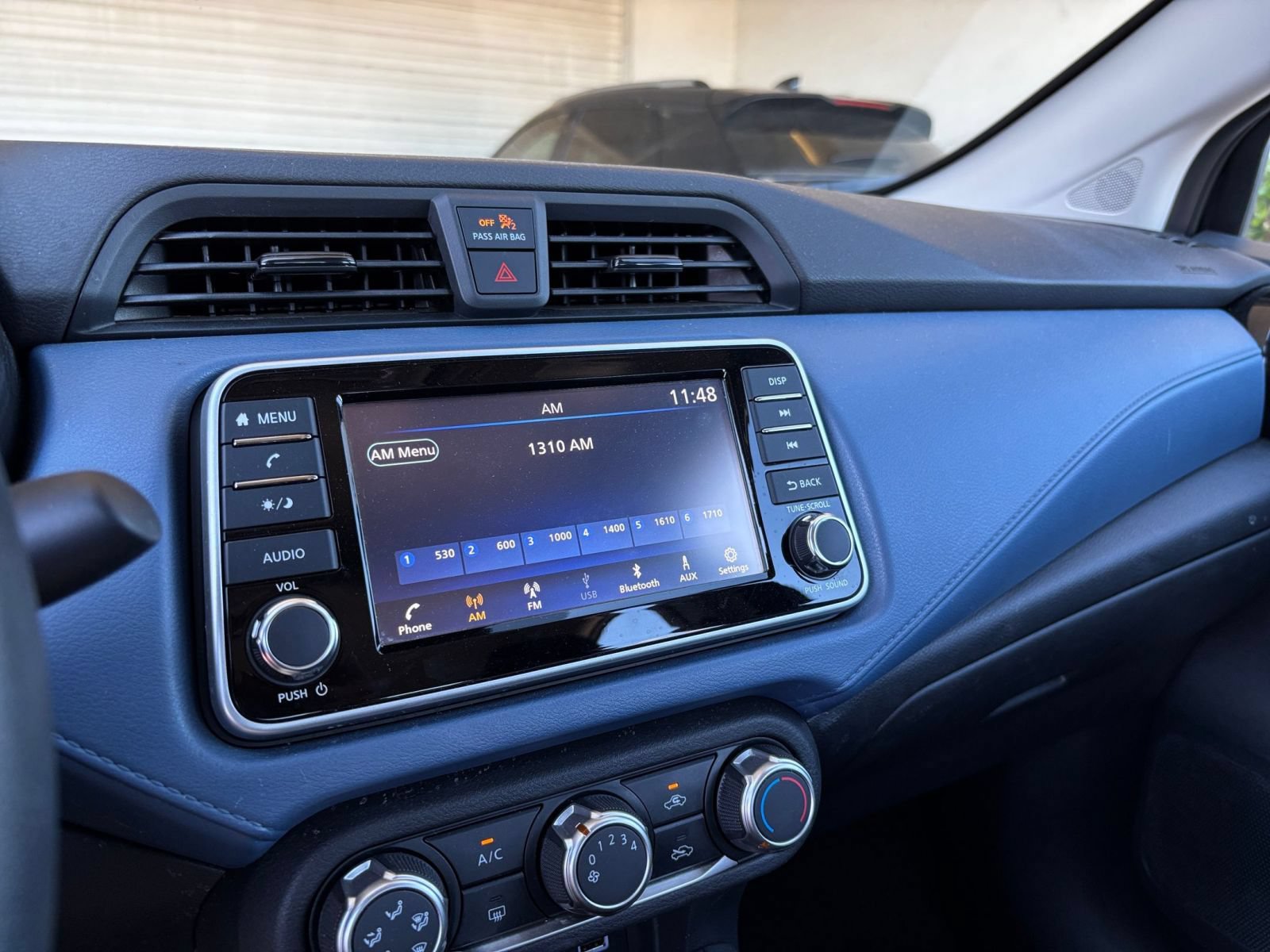 Used 2025 Nissan Versa SV FWD image 19