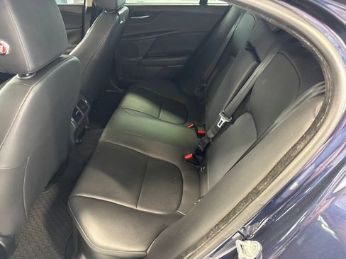 Used 2017 Jaguar XE RWD image 10