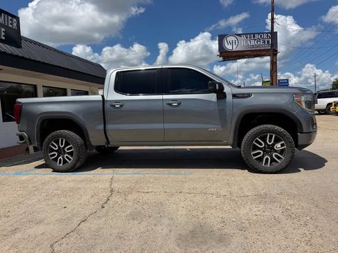 Used 2019 GMC Sierra 1500 AT4 w/ AT4 Premium Package AWD/4WD image 4