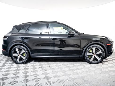 New 2026 Porsche Cayenne E-Hybrid image 9