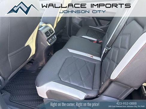 New 2026 Volkswagen Atlas Peak Edition AWD/4WD image 28