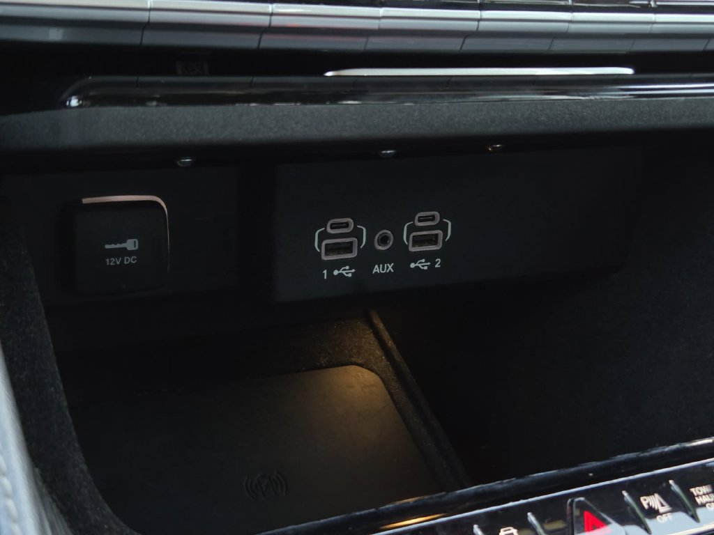 Used 2022 Jeep Wagoneer Series II RWD image 18