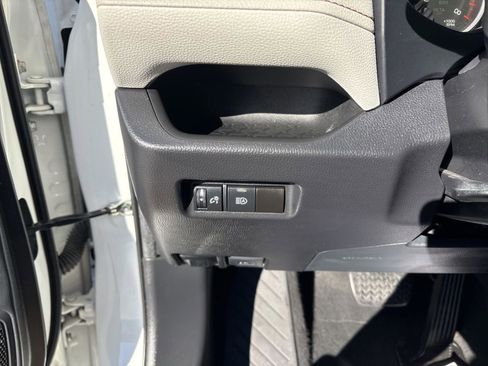 Used 2021 Toyota RAV4 XLE image 14