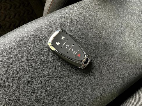 Used 2023 Chevrolet Equinox LT FWD image 32