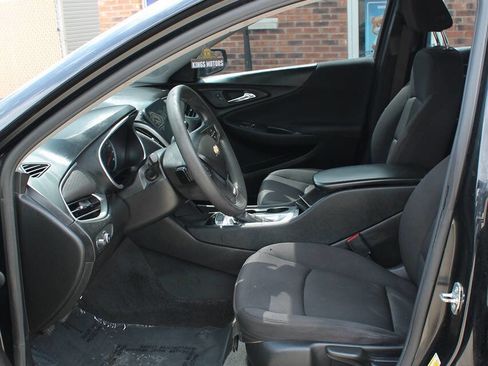 Used 2022 Chevrolet Malibu LS w/ LPO, Floor Liner Package FWD image 14