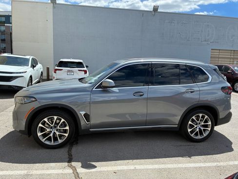 Used 2024 BMW X5 xDrive40i w/ Premium Package AWD/4WD image 10