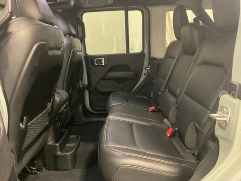 Used 2024 Jeep Wrangler Unlimited Sahara AWD/4WD image 38