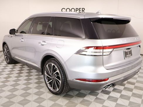 Used 2020 Lincoln Aviator Reserve w/ Equipment Group 202A image 25