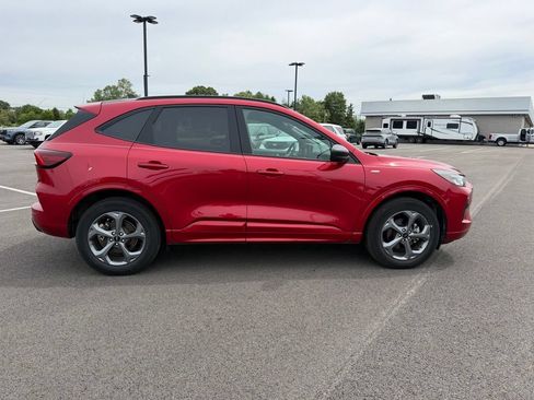 Used 2024 Ford Escape ST-Line w/ Tech Pack #1 AWD/4WD image 4