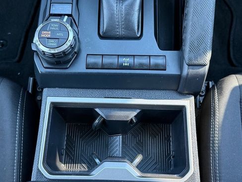 Used 2025 Toyota Tacoma TRD Off-Road AWD/4WD image 27