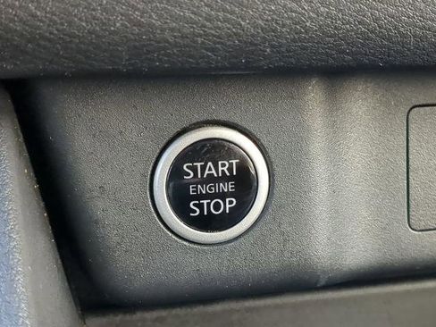 Certified 2023 Nissan Rogue SV FWD image 26