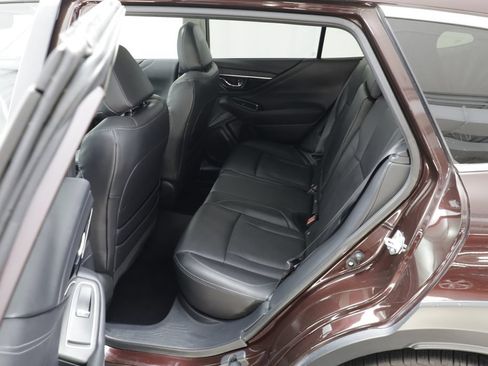 Used 2025 Subaru Outback Limited AWD/4WD image 14