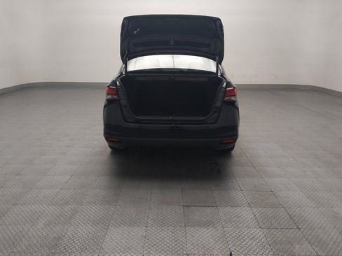 Used 2024 Nissan Versa SR FWD image 29