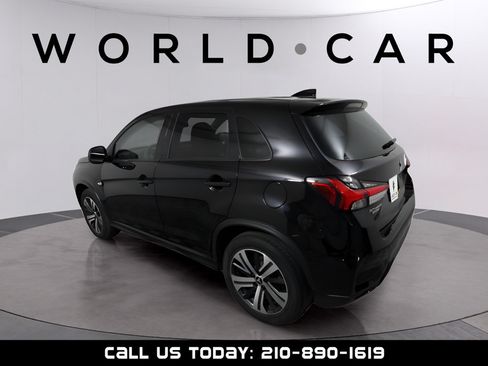 Used 2022 Mitsubishi Outlander Sport ES FWD image 5
