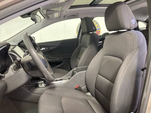 Used 2024 Chevrolet Malibu LT FWD image 12