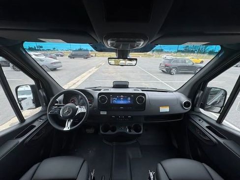 New 2025 Mercedes-Benz Sprinter 3500 image 18