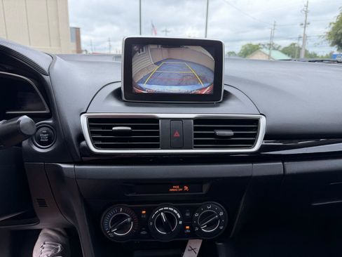 Used 2016 MAZDA MAZDA3 i Touring FWD image 17