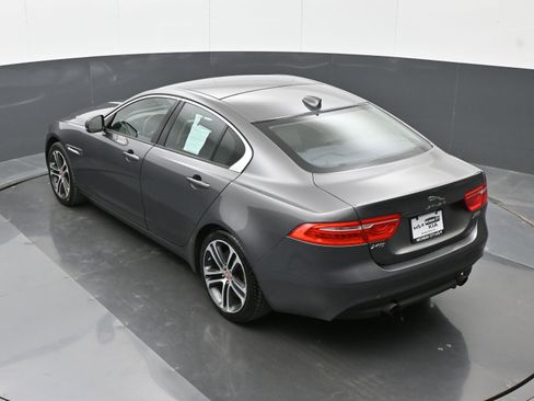 Used 2017 Jaguar XE Premium AWD/4WD image 29