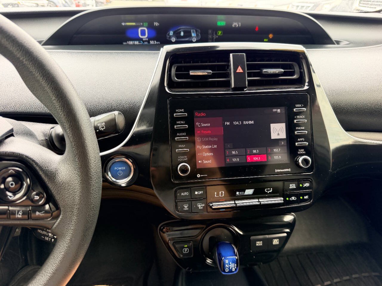 Used 2022 Toyota Prius LE FWD image 39