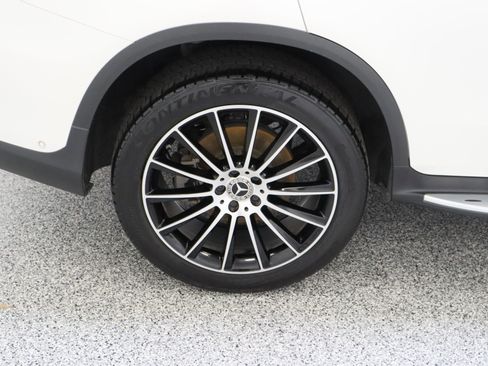 Used 2022 Mercedes-Benz GLC 300 image 6