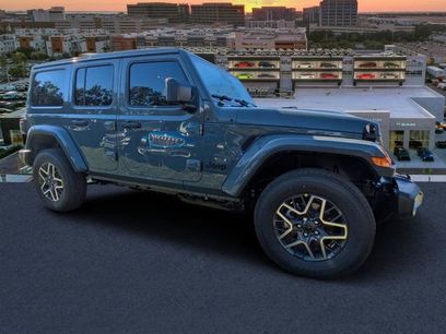 New 2026 Jeep Wrangler Unlimited Sahara w/ Technology Group