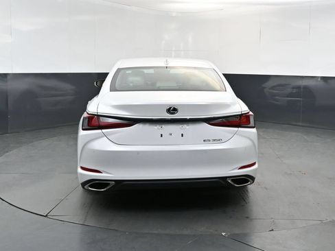 Used 2024 Lexus ES 350 w/ Premium Package FWD image 4
