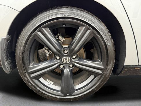 Used 2025 Honda Accord Sport image 19