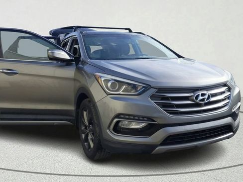 Used 2018 Hyundai Santa Fe Sport FWD image 8
