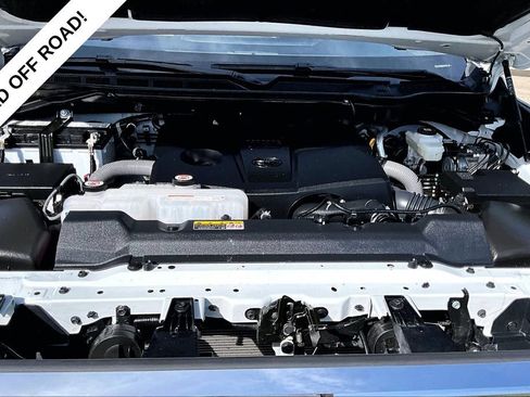 Used 2025 Toyota Tundra SR5 w/ TRD Off-Road Package AWD/4WD image 9