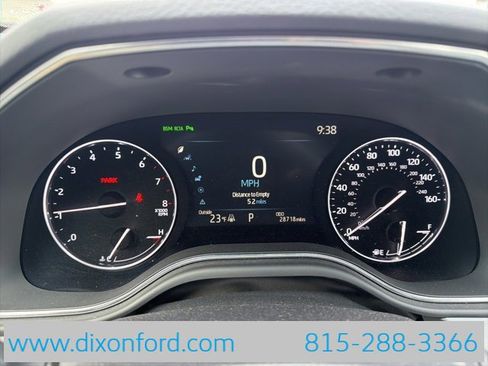 Used 2021 Toyota Avalon Limited image 17