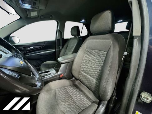 Used 2018 Chevrolet Equinox LT FWD image 21