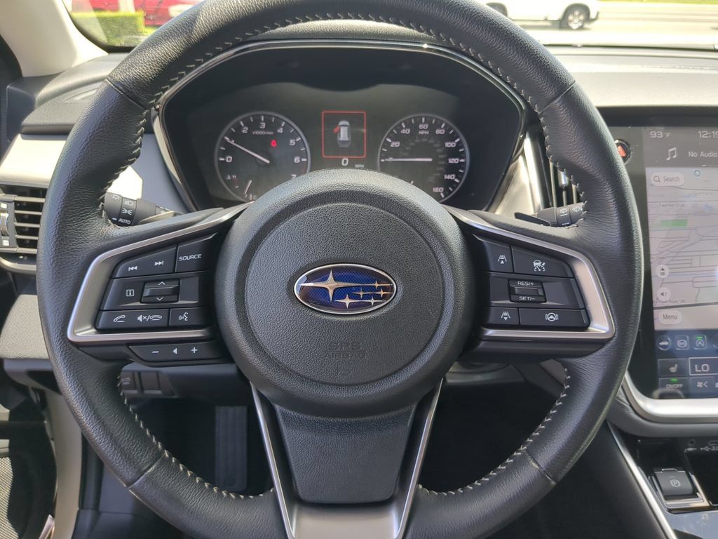 Used 2025 Subaru Outback Premium AWD/4WD image 30