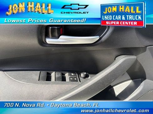 Used 2021 Toyota Corolla LE w/ LE Convenience Package image 23