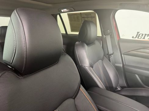 Used 2025 MAZDA CX-50 AWD 2.5 S w/ Premium Plus Pkg image 35