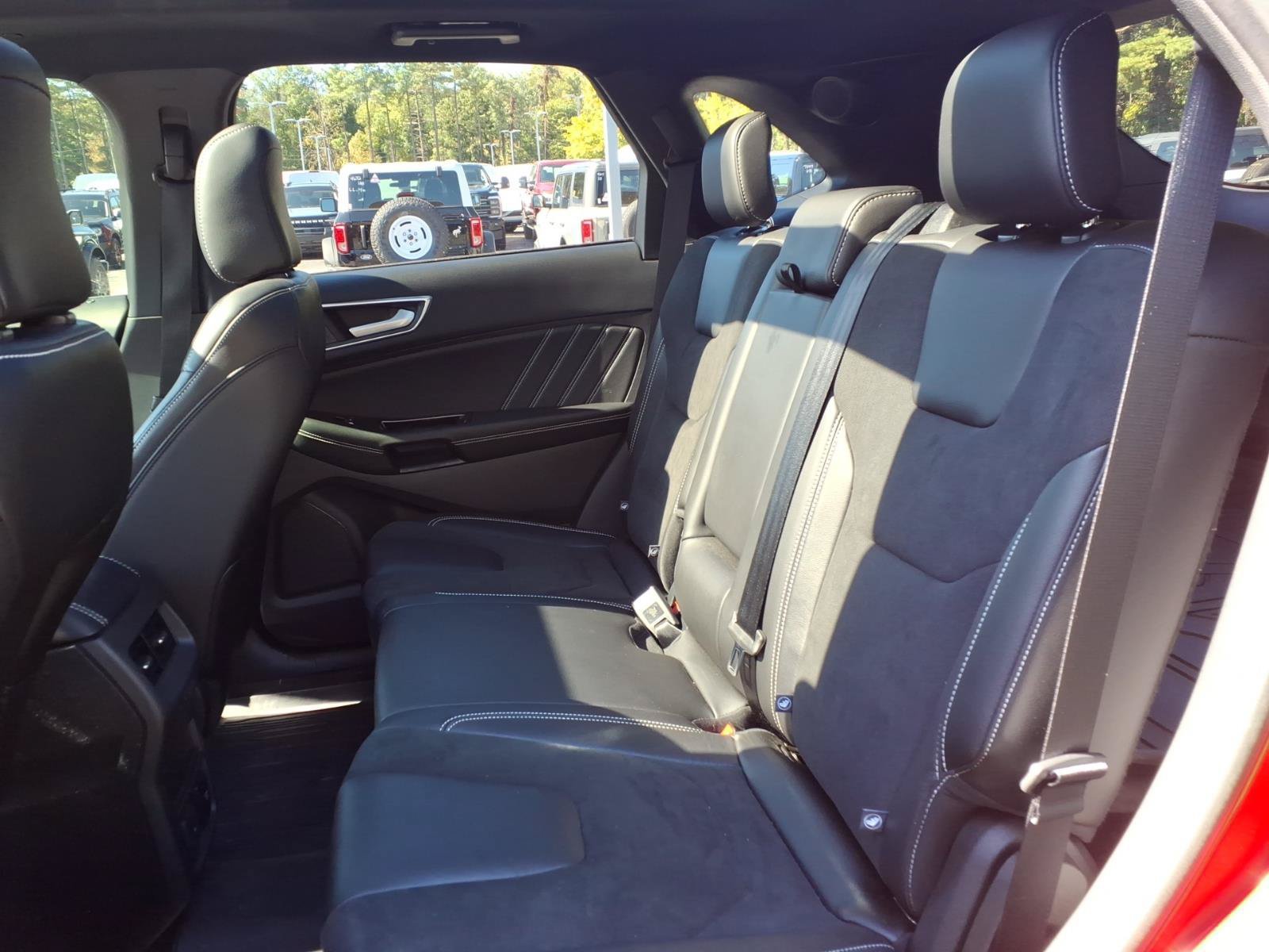 Used 2020 Ford Edge ST w/ Equipment Group 401A AWD/4WD image 30